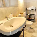 B&B Rocca Di Bajedo Bed & Breakfast