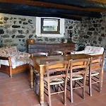 Bed & Breakfast B&B Rocca Di Bajedo 3*