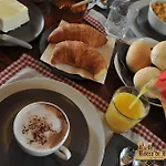 B&B Rocca Di Bajedo Bed & Breakfast 3*