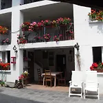 Bed & Breakfast B&B Rocca Di Bajedo 3*