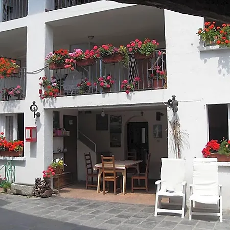 Rocca Di Bajedo Bed and Breakfast Pasturo