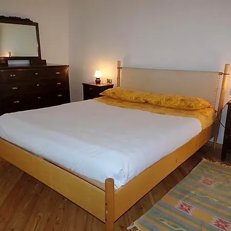 Rocca Di Bajedo Bed and Breakfast